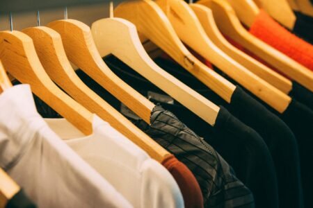Como os sistemas para lojas de roupas ajudam na gestão financeira de novos negócios